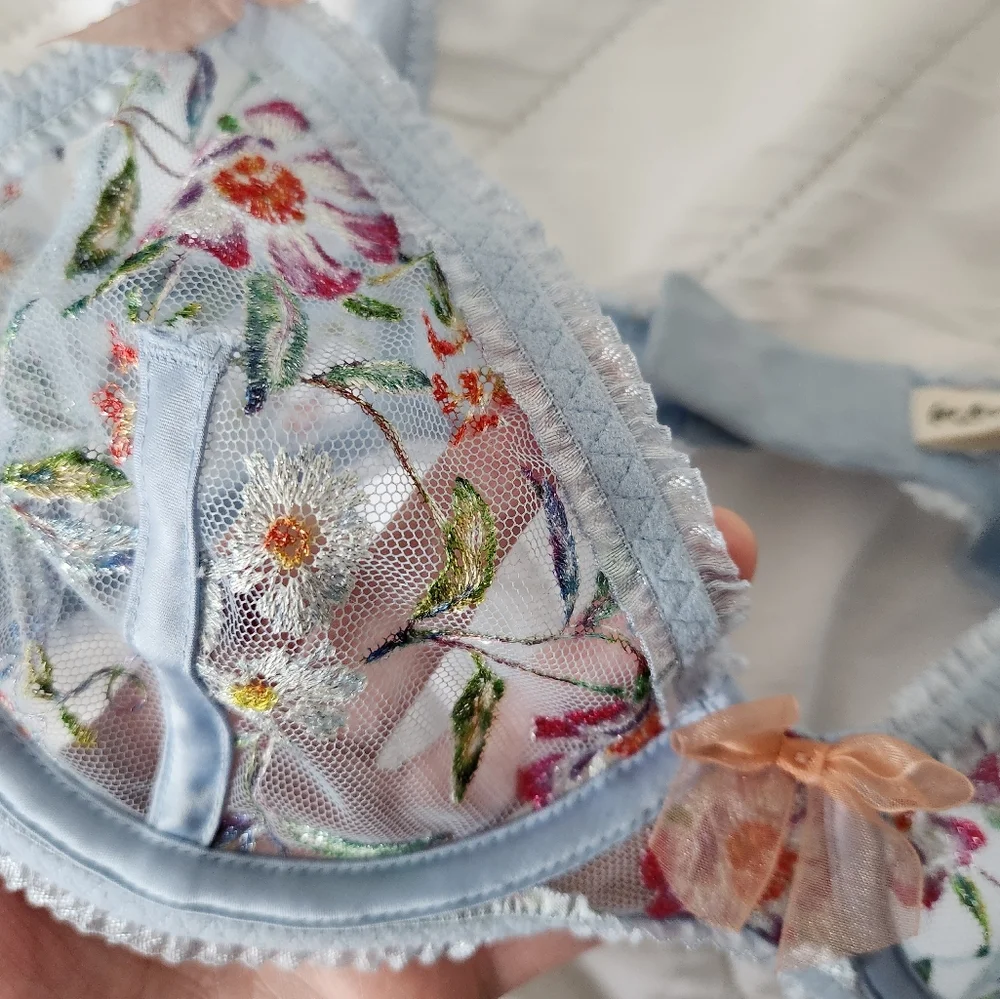 SOLD | for love and lemons garden embroidery bra - Picture 2 of 4